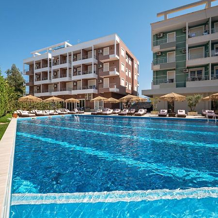Gest Hotel Radhimë Exterior foto